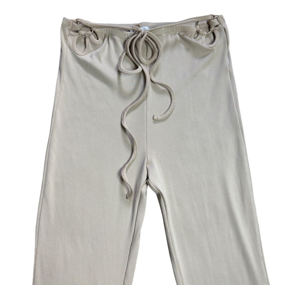 Berska Tan Ribbed O-Ring High Rise Flared Pants - Picture 4 of 9